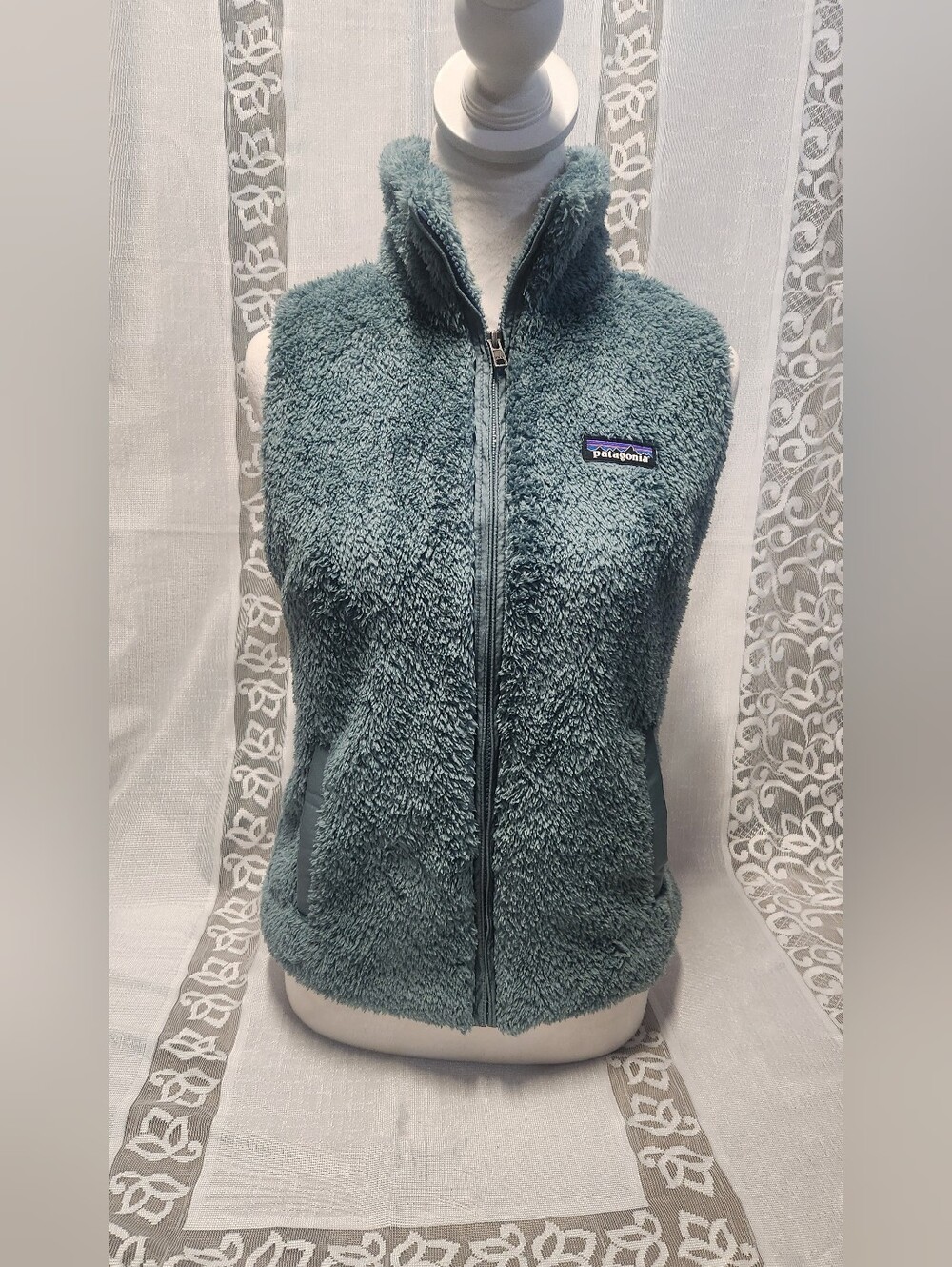 Patagonia Women's Los Gatos Fleece Vest Style #25216 Small